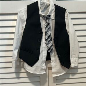 Toddler boy 3T Van Heusen 4 piece suit